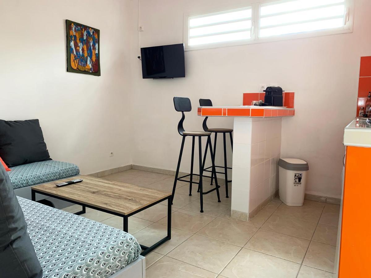 Le Mabouya Apartamento Petit-Bourg Exterior foto
